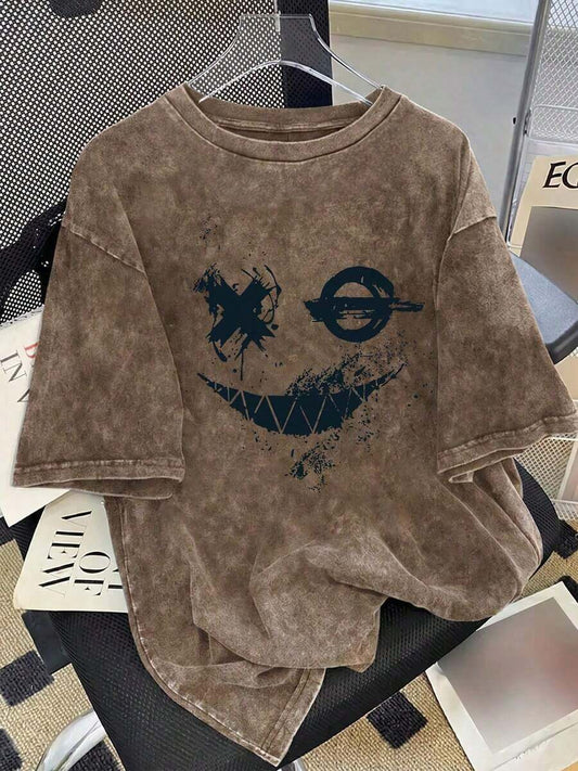 Retro Dark Graffiti Smiling Face Cartoon Letter Print T-Shirt | 100% Cotton Unisex American Distressed Street Cool Style Casual Summer Tee